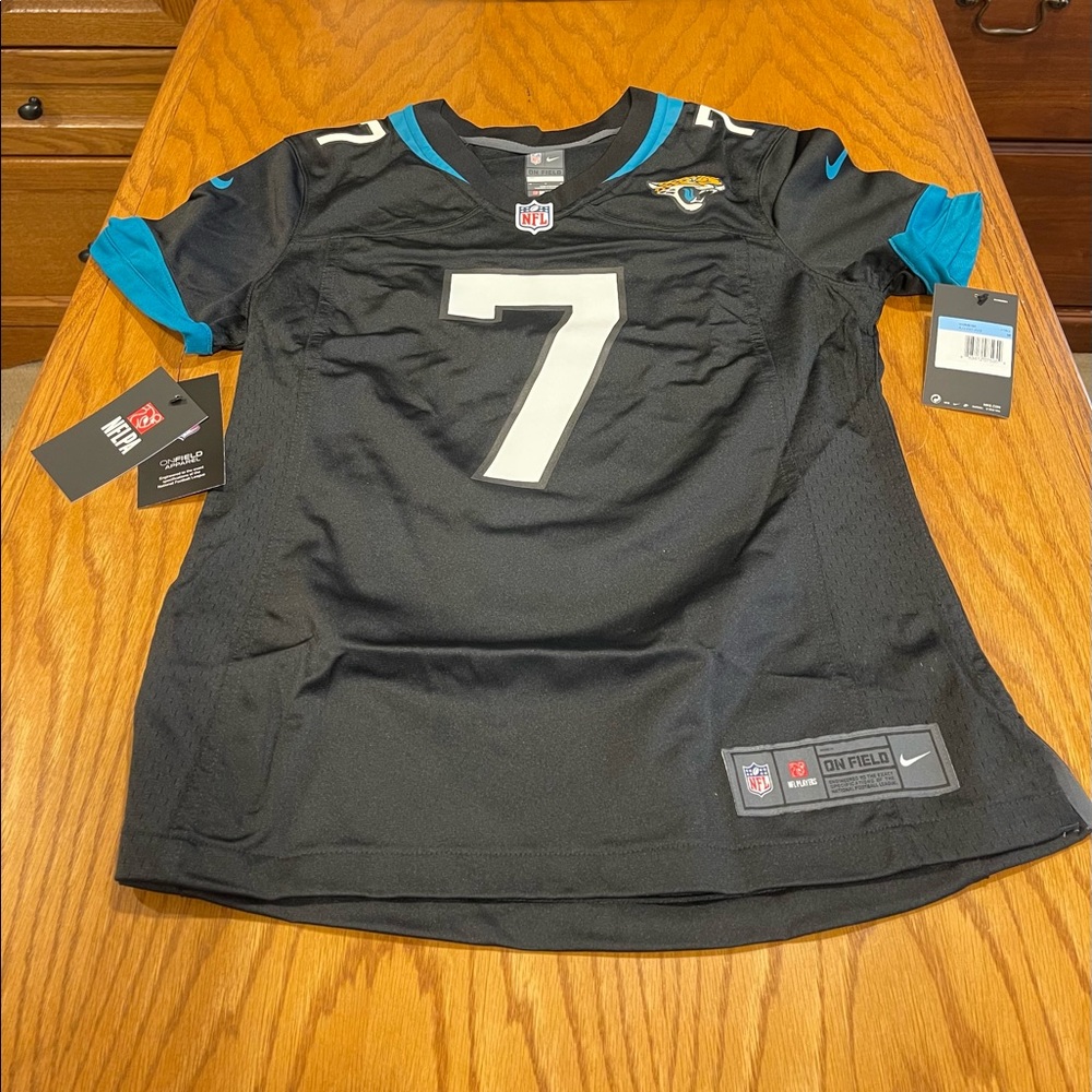 Nick Foles Jaguars jersey - womens M - BNWT